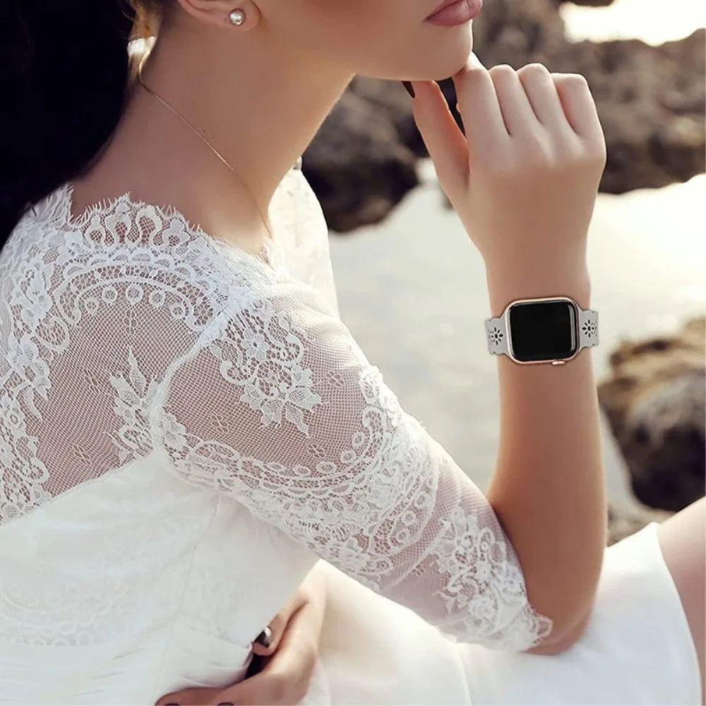 Apple Watch (45mm) stylish blossom silicone watch strap - Grey