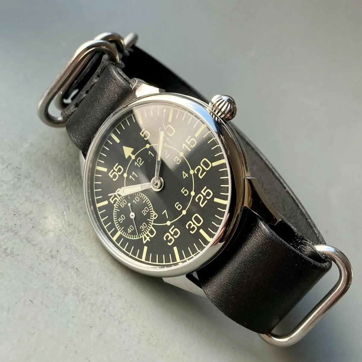 Soviet Wristwatch Manual Men's Round Type Diameter 42mm Vintage Watch Men