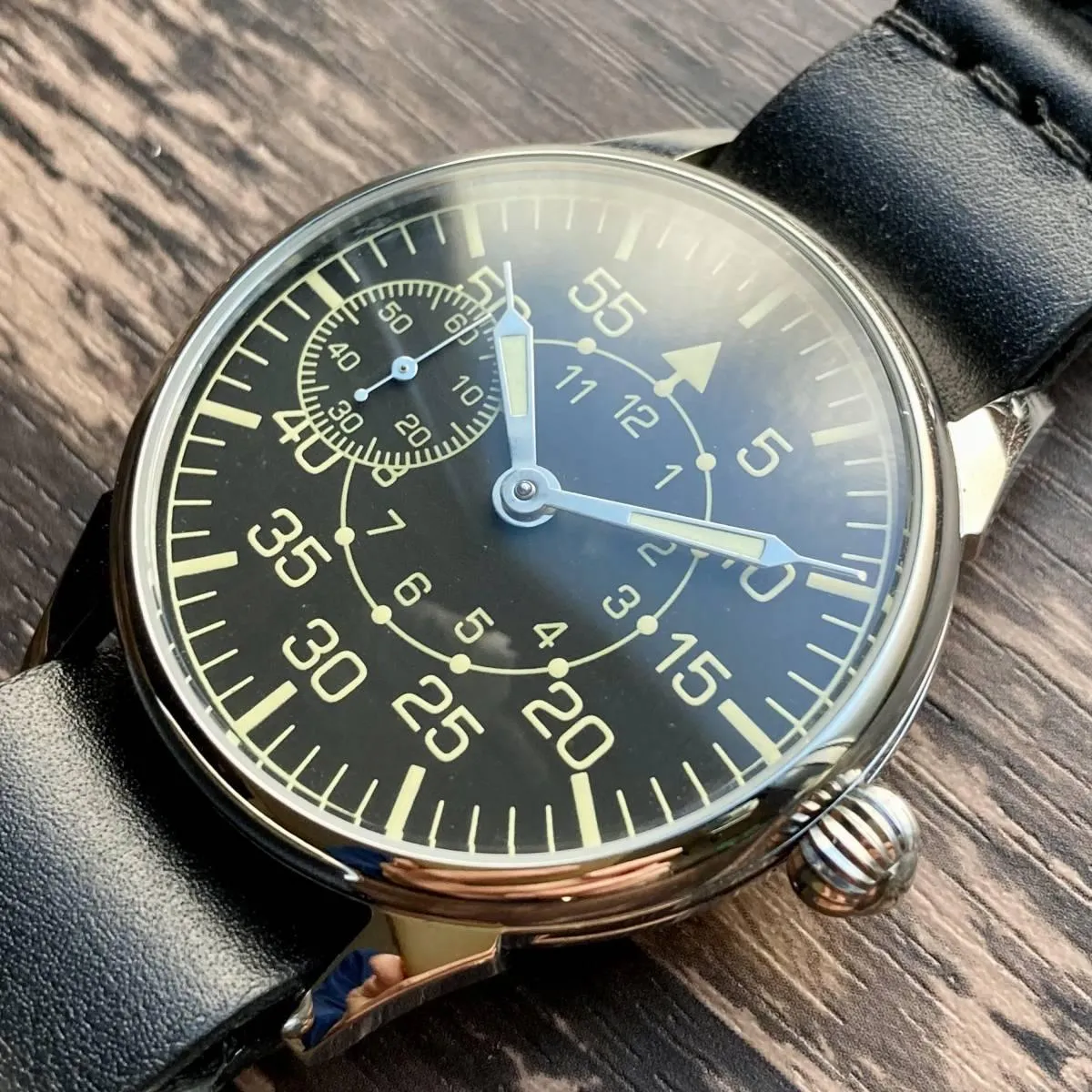 Soviet Wristwatch Manual Men's Round Type Diameter 42mm Vintage Watch Men